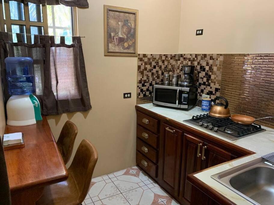 Appartement Banyan Rose à Orange Walk Extérieur photo
